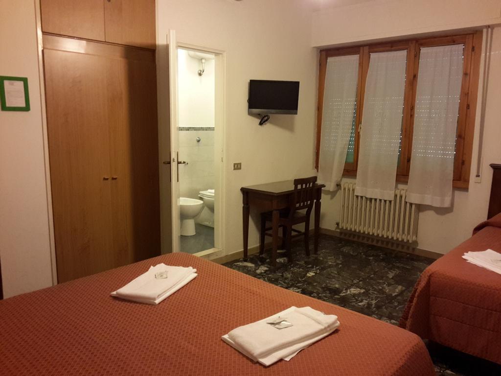 Albergo Sonia Флоренция Стая снимка