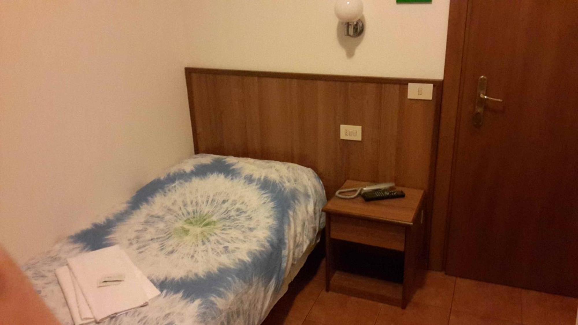 Albergo Sonia Флоренция Стая снимка
